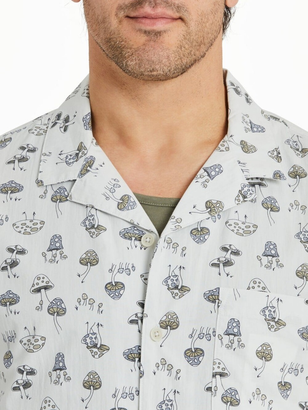 Life Is Good Men's Short-Sleeve Button-Up Shirt with Mushroom Print - Picture 2 of 9